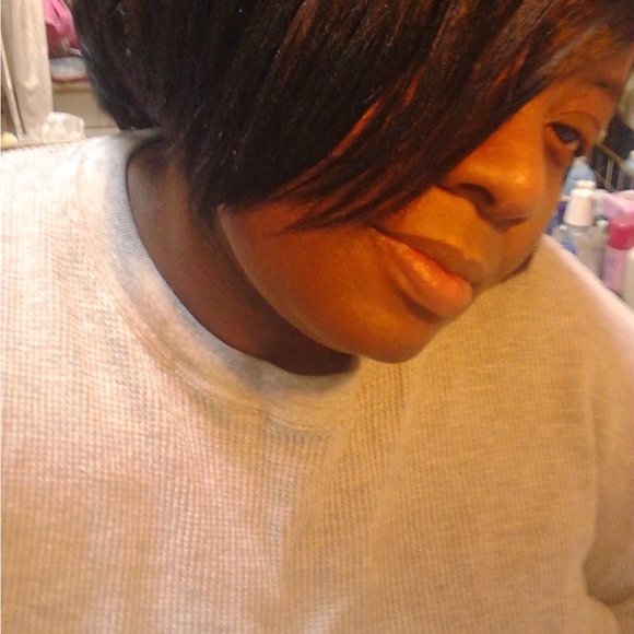 Meet your Posher, Laura - Picture 2 of 8